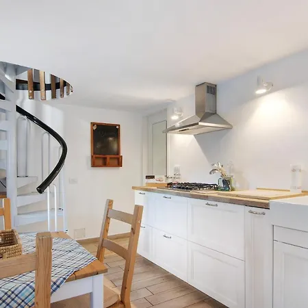 Stone House Of The Year 1500 別荘