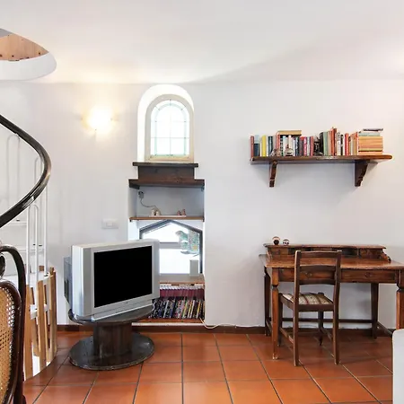 Stone House Of The Year 1500 Semesterbostad Moltrasio