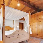 Stone House Of The Year 1500 בית נופש